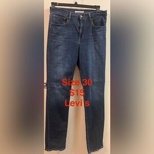 Levi's Women's Dark Blue Straight Leg Jeans